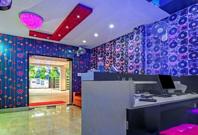 Hotel Treebo The Bollywood