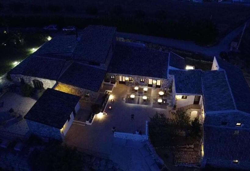 هتل Borgo Delle Pietre