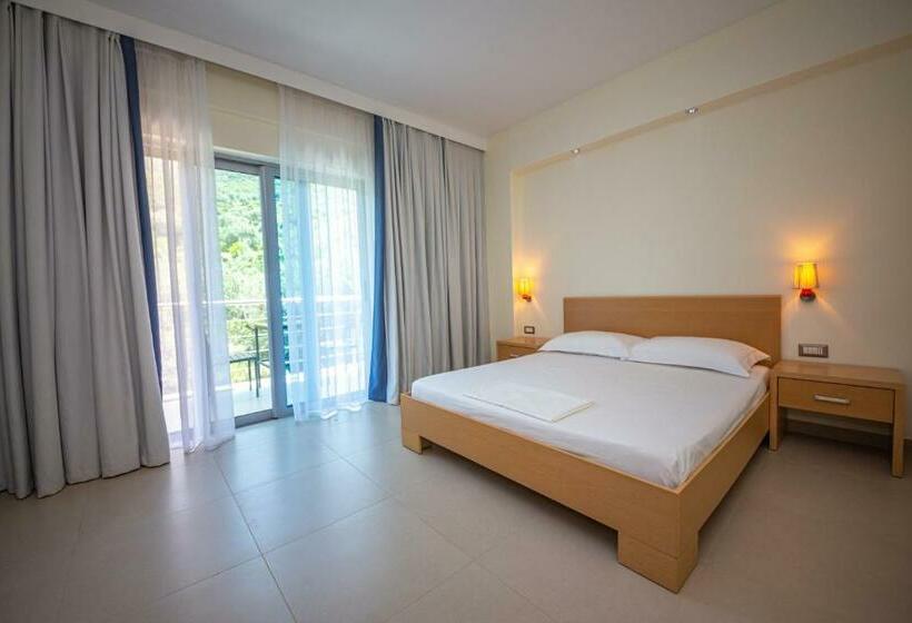 בית מלון כפרי Borshi