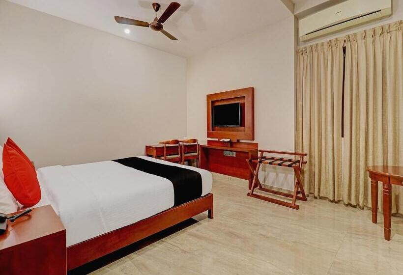 Super Hotel O Kizhakkambalam Tourist Home