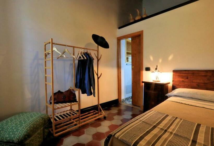 בית מלון כפרי Castello Di Milè