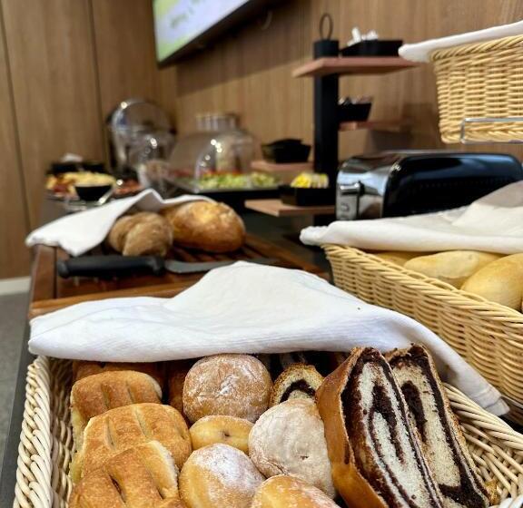 酒店 Chata Tale Dom Horskej Služby