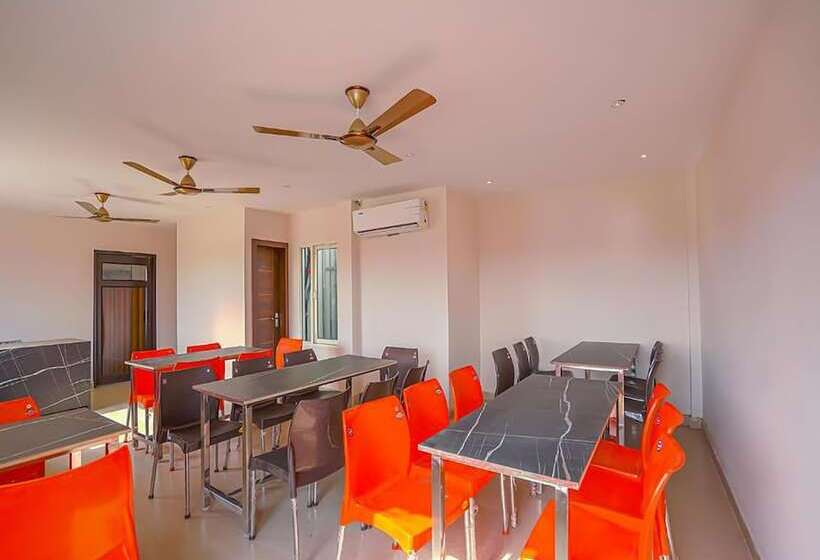 Fabhotel Prime Empire