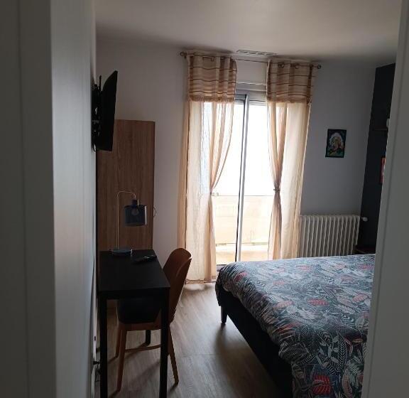 בית מלון כפרי New Hôtel De La Mer