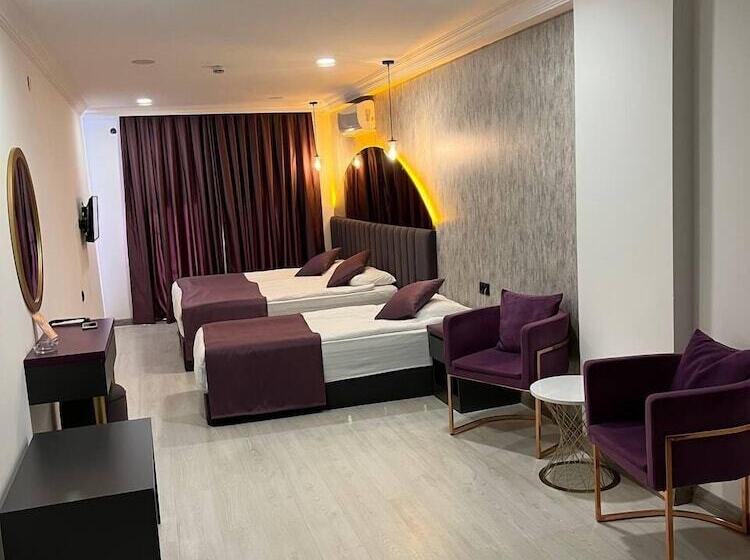 فندق Karikatur Bi