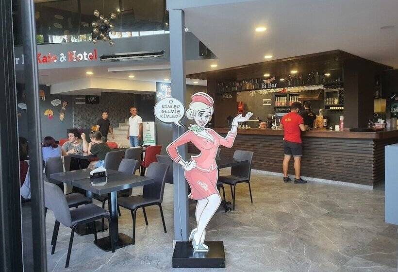 فندق Karikatur Bi