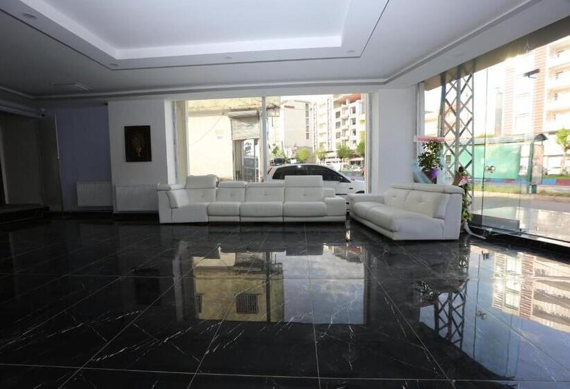 Отель Kommageneiz