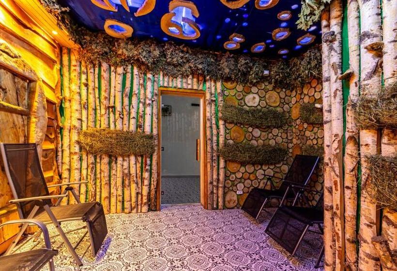 فندق Konopka Forest Home & Spa