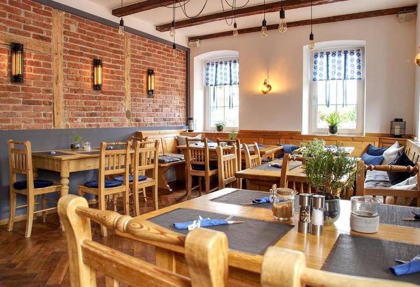 Отель Kornblume