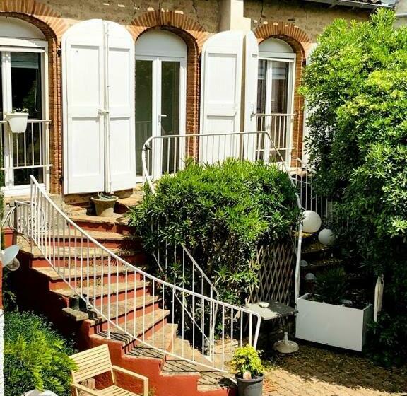 Отель Le 9 En Cuisine