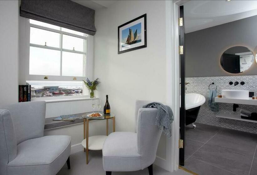 Отель Leader, Maritime Suites, Brixham