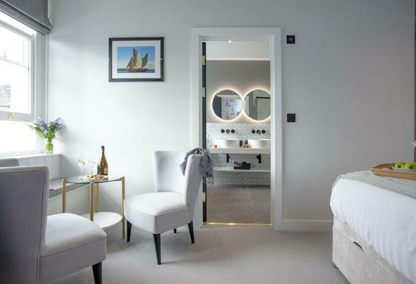 Отель Leader, Maritime Suites, Brixham