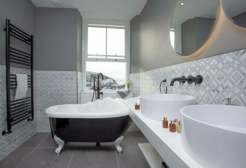 Отель Leader, Maritime Suites, Brixham