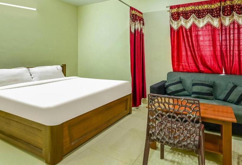 호텔 Sri Krishna Eden