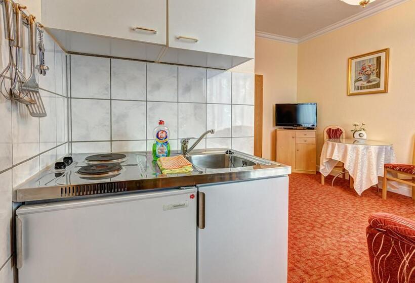 هتل Pension Mittag