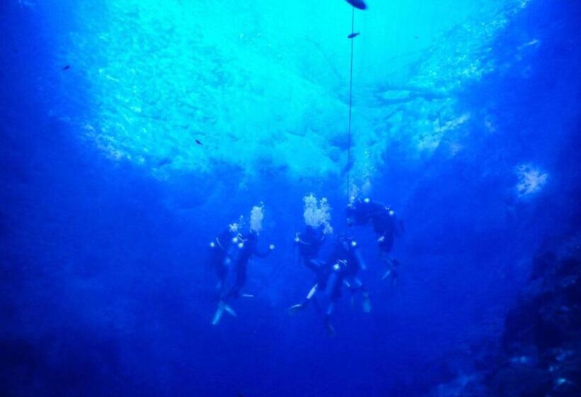 Отель Promenade Bonito All Suites