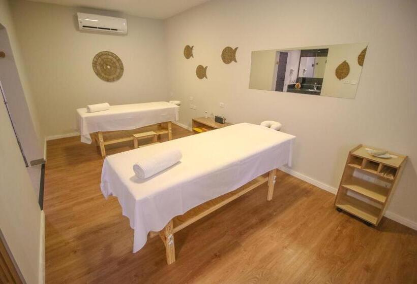 Отель Promenade Bonito All Suites