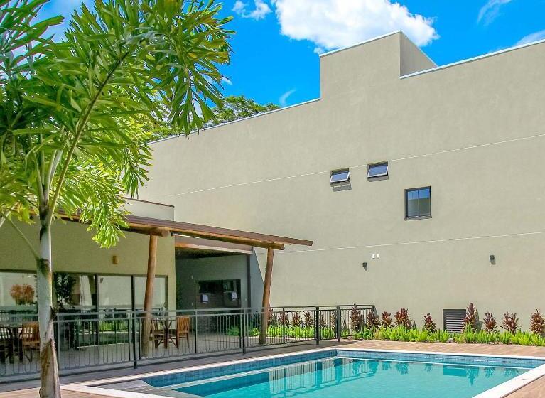 Отель Promenade Bonito All Suites