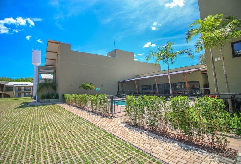 Отель Promenade Bonito All Suites