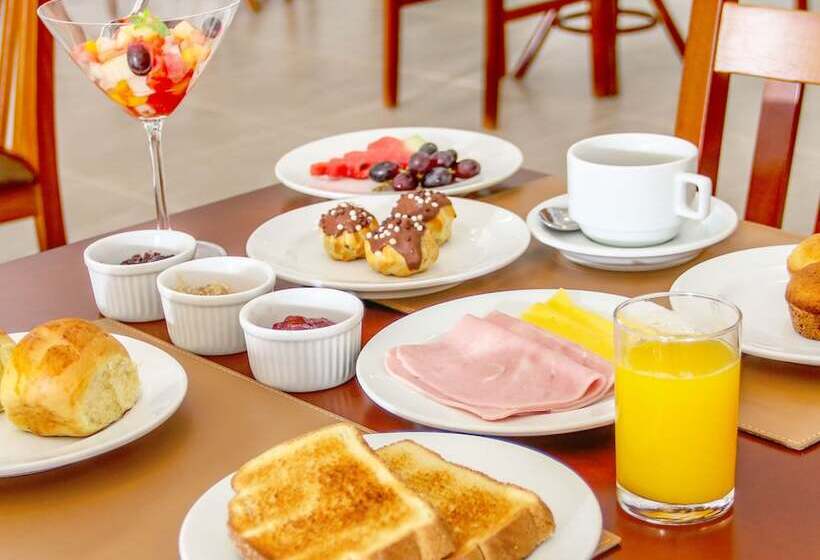 Отель Promenade Bonito All Suites