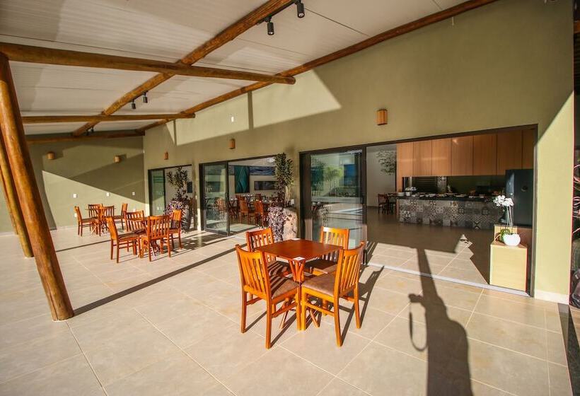 Отель Promenade Bonito All Suites