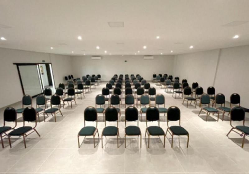 Отель Promenade Bonito All Suites