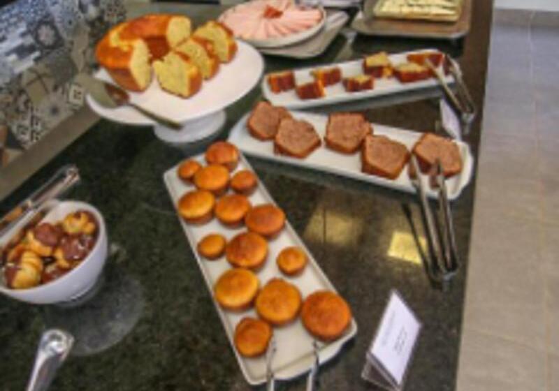 Отель Promenade Bonito All Suites