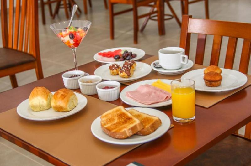 Отель Promenade Bonito All Suites