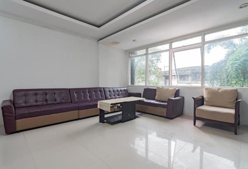 فندق Reddoorz Plus @ Ruko Klandasan Ulu