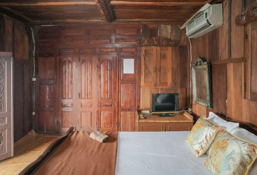 فندق Reddoorz Syariah @ Kotabaru M Yamin Street Pontianak