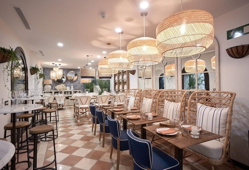 Отель Santo Cristo La Ciudadela Marbella