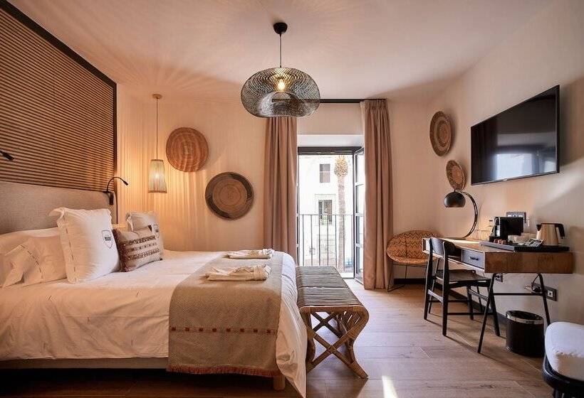 Отель Santo Cristo La Ciudadela Marbella