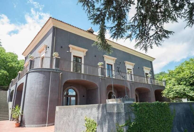 Отель Santoro Country House