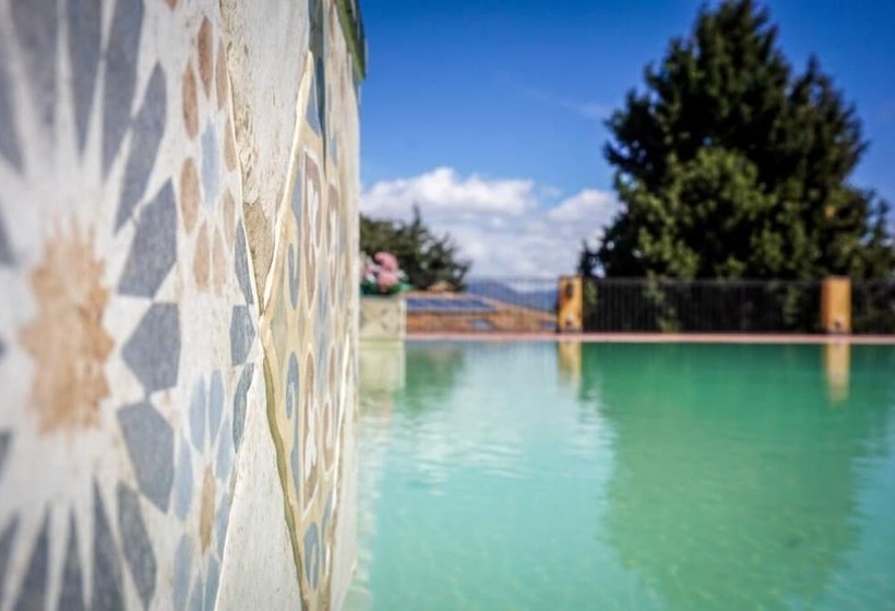 Отель Santoro Country House