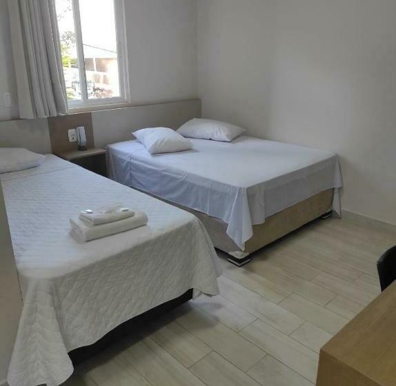 בית מלון כפרי Serrano