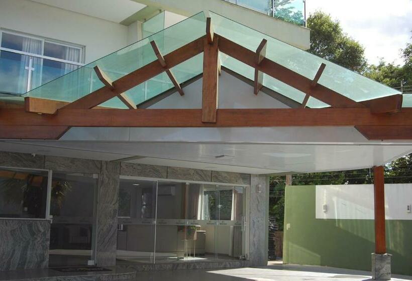 בית מלון כפרי Serrano