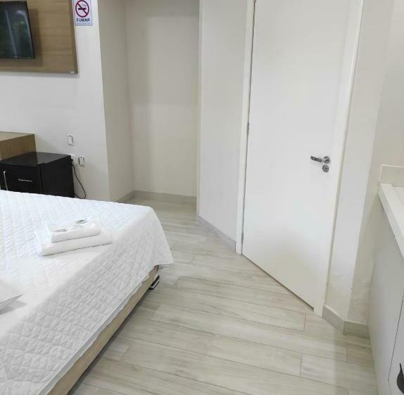 בית מלון כפרי Serrano