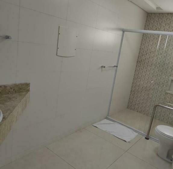 בית מלון כפרי Serrano