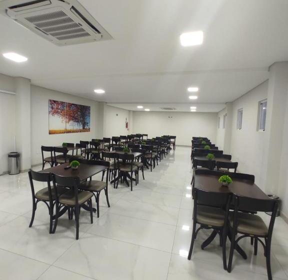 בית מלון כפרי Serrano