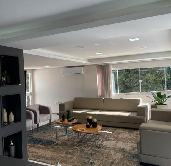 בית מלון כפרי Serrano