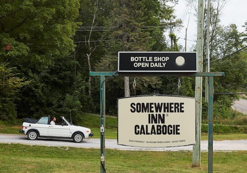 ホテル Somewhere Inn Calabogie