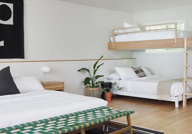 ホテル Somewhere Inn Calabogie