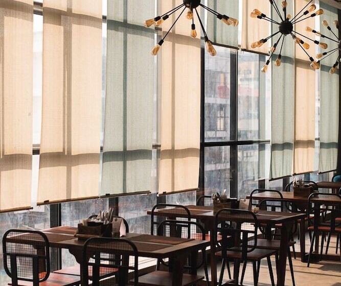 The Avatar Hotel & Convention