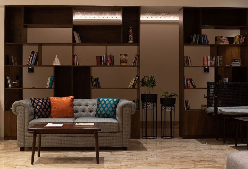 The Avatar Hotel & Convention