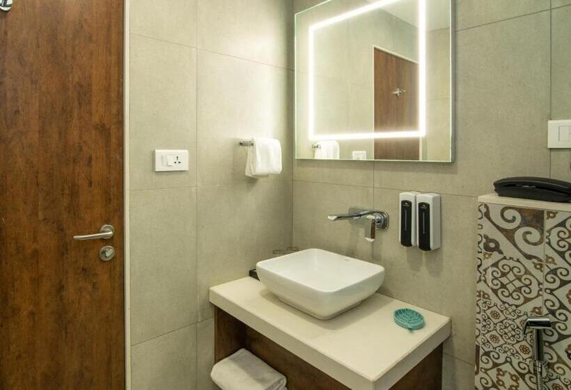 The Avatar Hotel & Convention