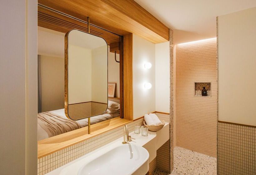 בית מלון כפרי The Surf Yamba