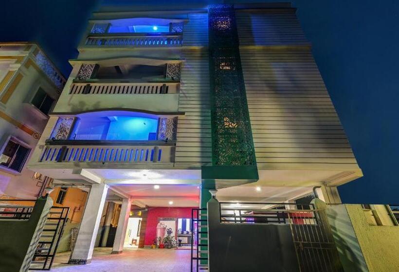 Hotel Treebo The Bollywood