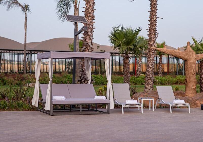 فندق Waves Aqua Resort