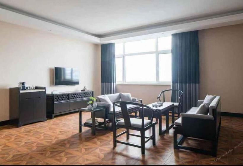 호텔 Wyndham Garden Changbaishan Hot Spring Resort By Wyndham