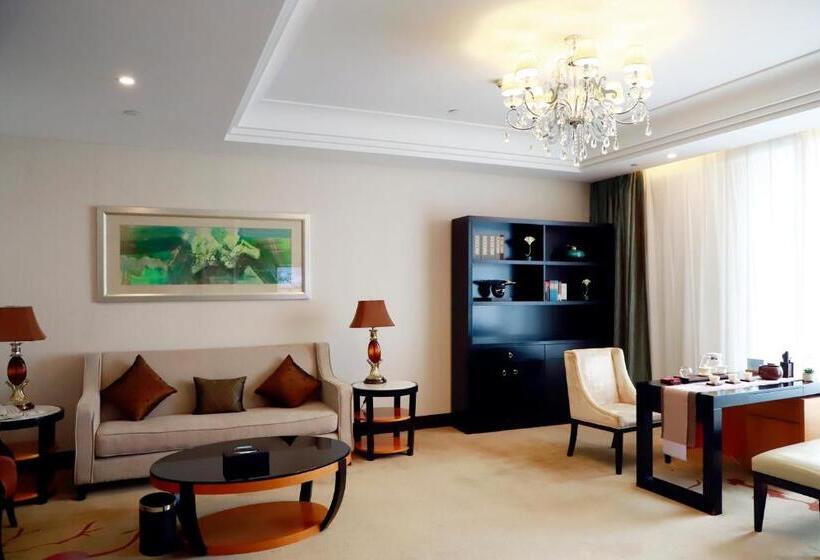 호텔 Wyndham Xinyang Downtown